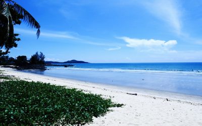 Lundu adalah tempat para surfer tempatan berkampung dan tunjuk aksi