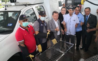 Kenderaan kawalan haiwan digunakan pihak PBT Sarawak untuk bendung rabies