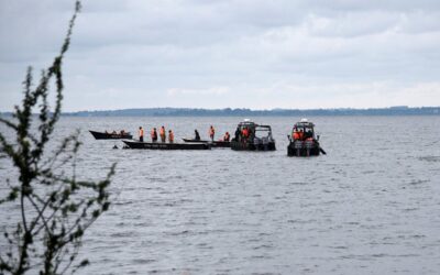 Dua pemancing hilang setelah bot mereka tenggelam di sungai Long Aton