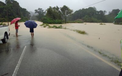 Lima daerah di Sarawak mula banjir akibat air pasang dan hujan lebat