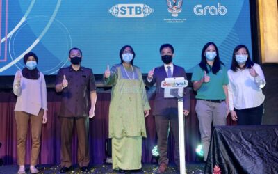 Kira-kira 1,000 pemandu Grab di Sarawak bakal jadi duta pelancongan