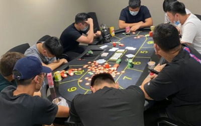 Polis Sarawak menyerbu sebuah rumah di Kuching yang ditukar menjadi kasino mini
